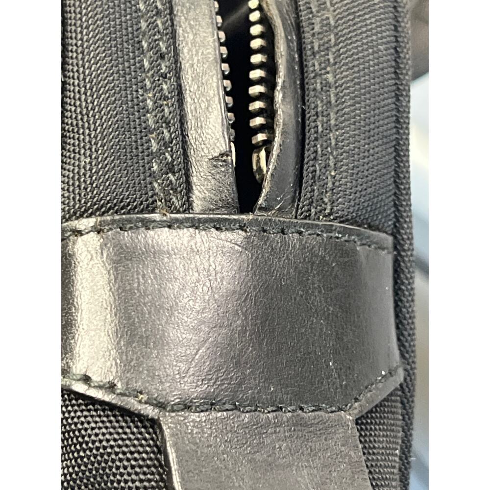 Gucci Black Nylon Microguccissima Top Handle Crossbody Bag 001 3700 Travel - Picture 16 of 16